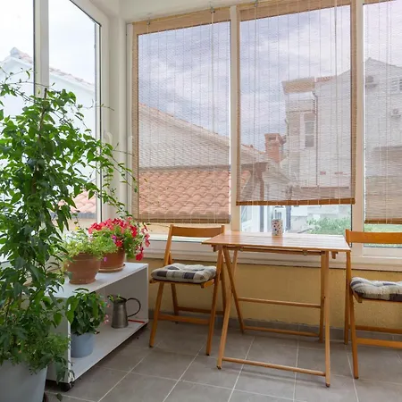 Julia With Balcony And Sea View Apartman